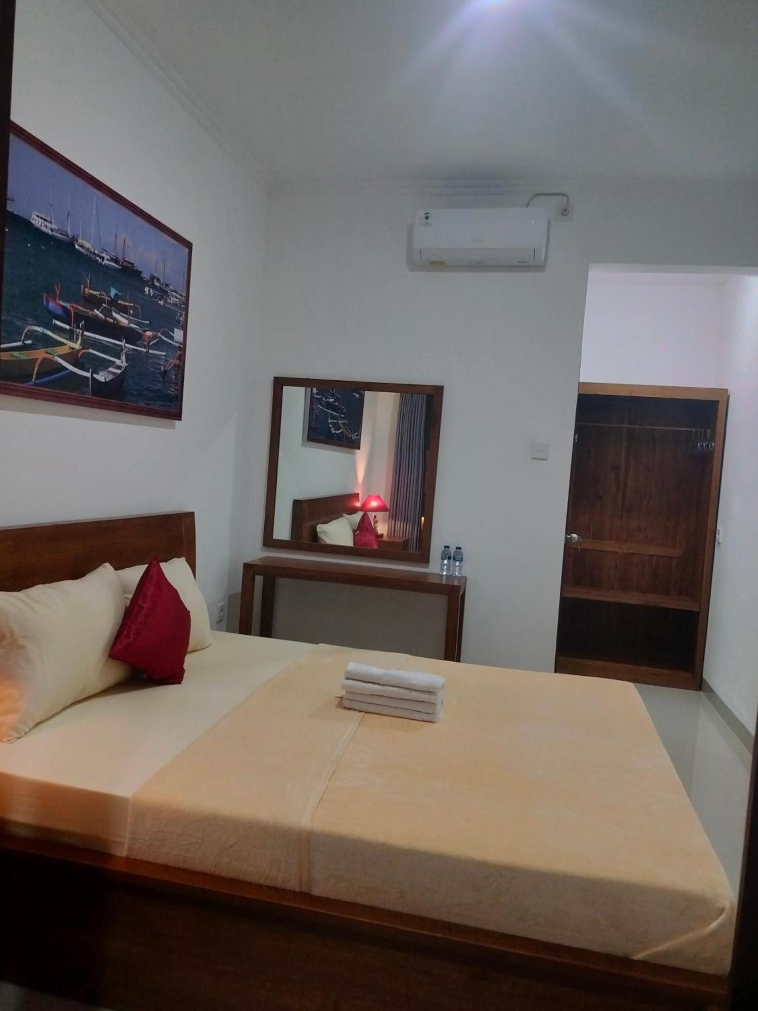 D&D Homestay Pesanggaran Exterior foto
