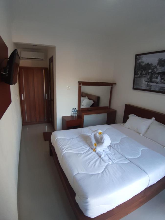 D&D Homestay Pesanggaran Exterior foto