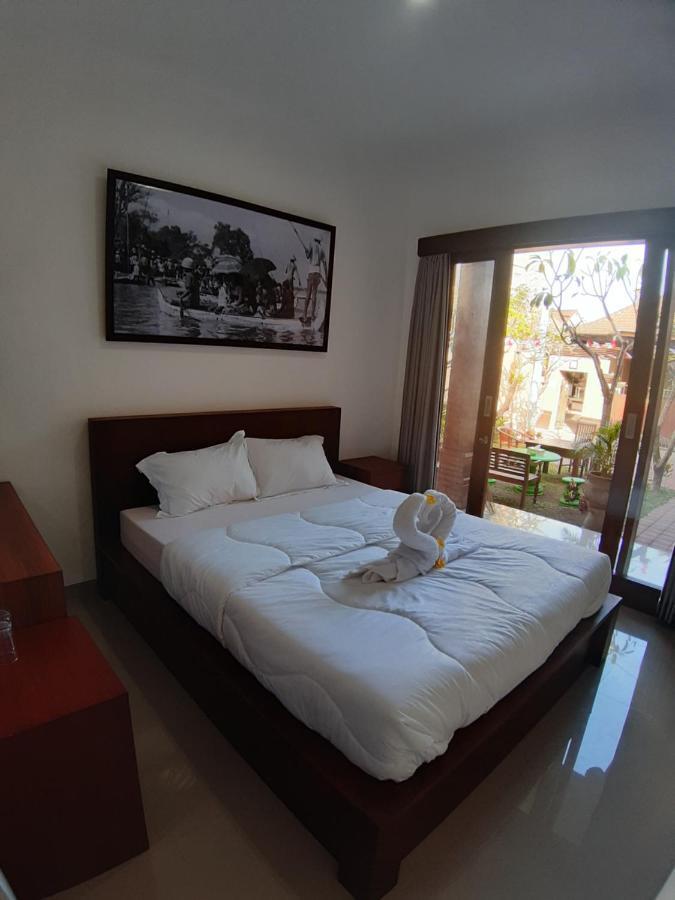 D&D Homestay Pesanggaran Exterior foto